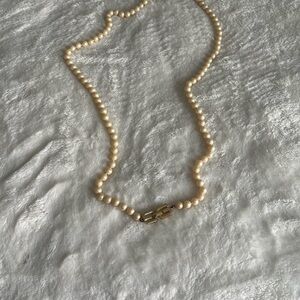 Elegant Cream Pearl Necklace